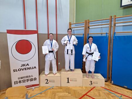 Elma Lišinović 2. mesto v borbah med mladinkami